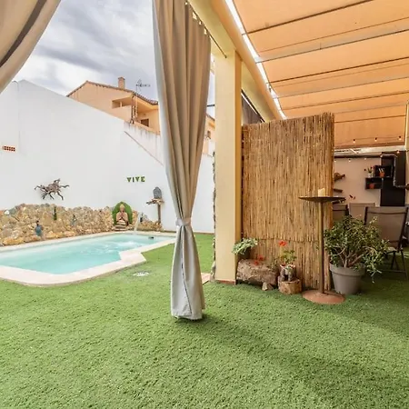 Hogar De Zoe 乡村民宿 Trujillanos